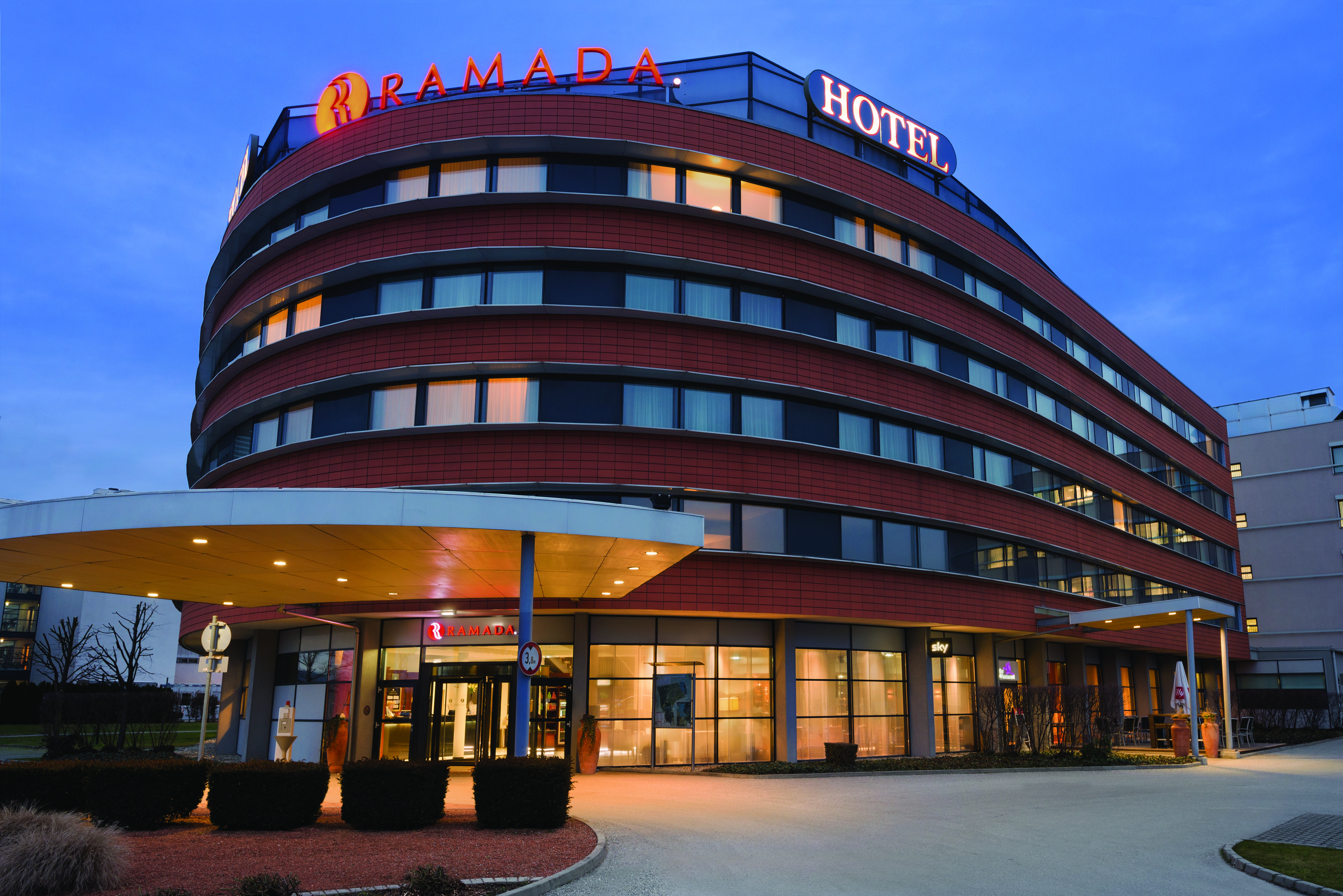 Hotel Ramada Graz Unterpremstätten Zewnętrze zdjęcie
